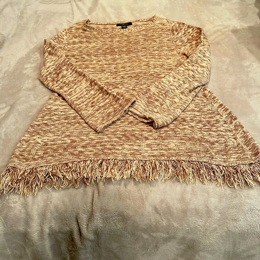 Beige and cream fringe sweater. Style & Co. size medium.